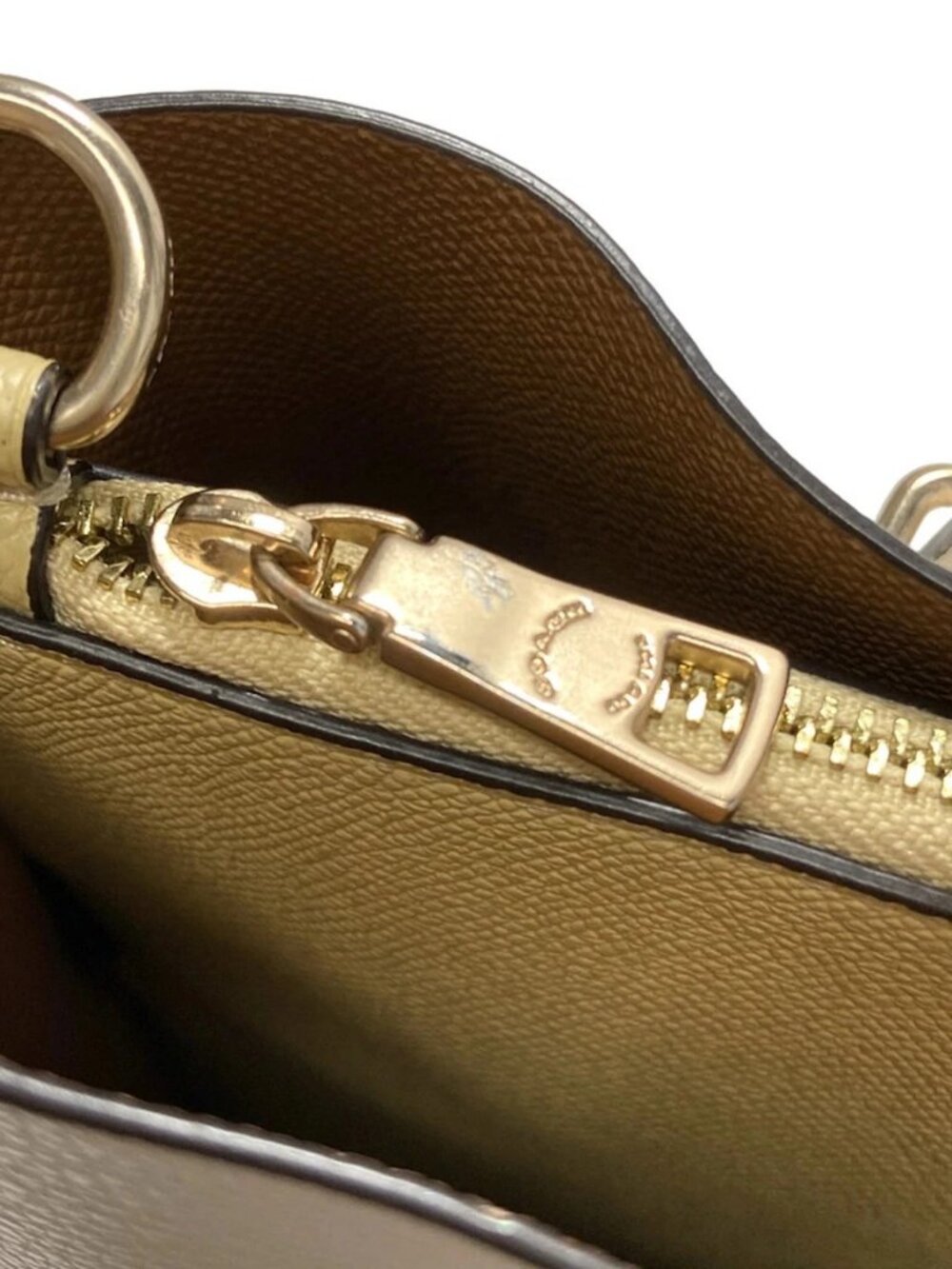 COACH Molly Tote 25 C4084 Cream Leather Tote Bag - Picture 10 of 13